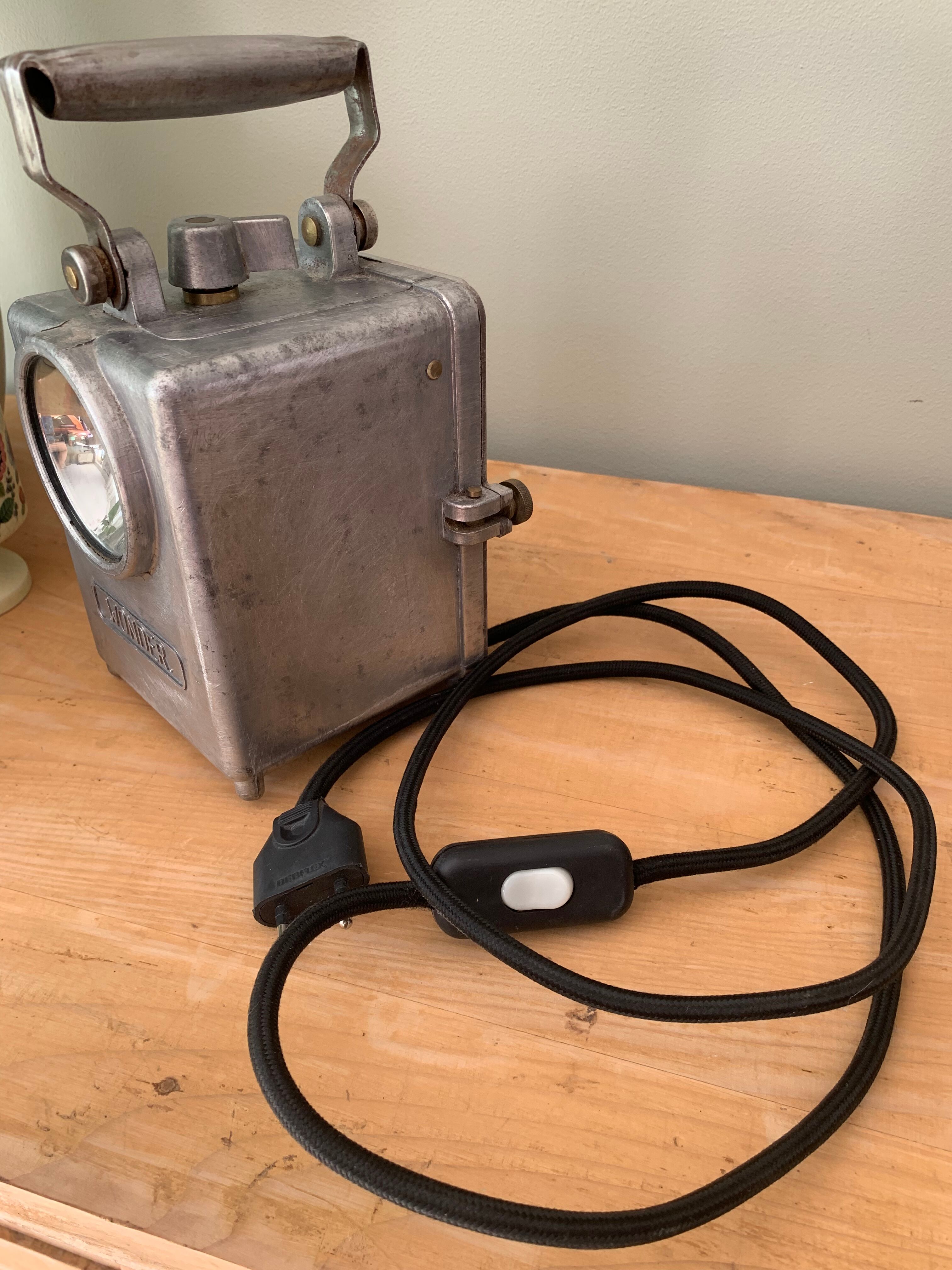 Electrified wonder lamp