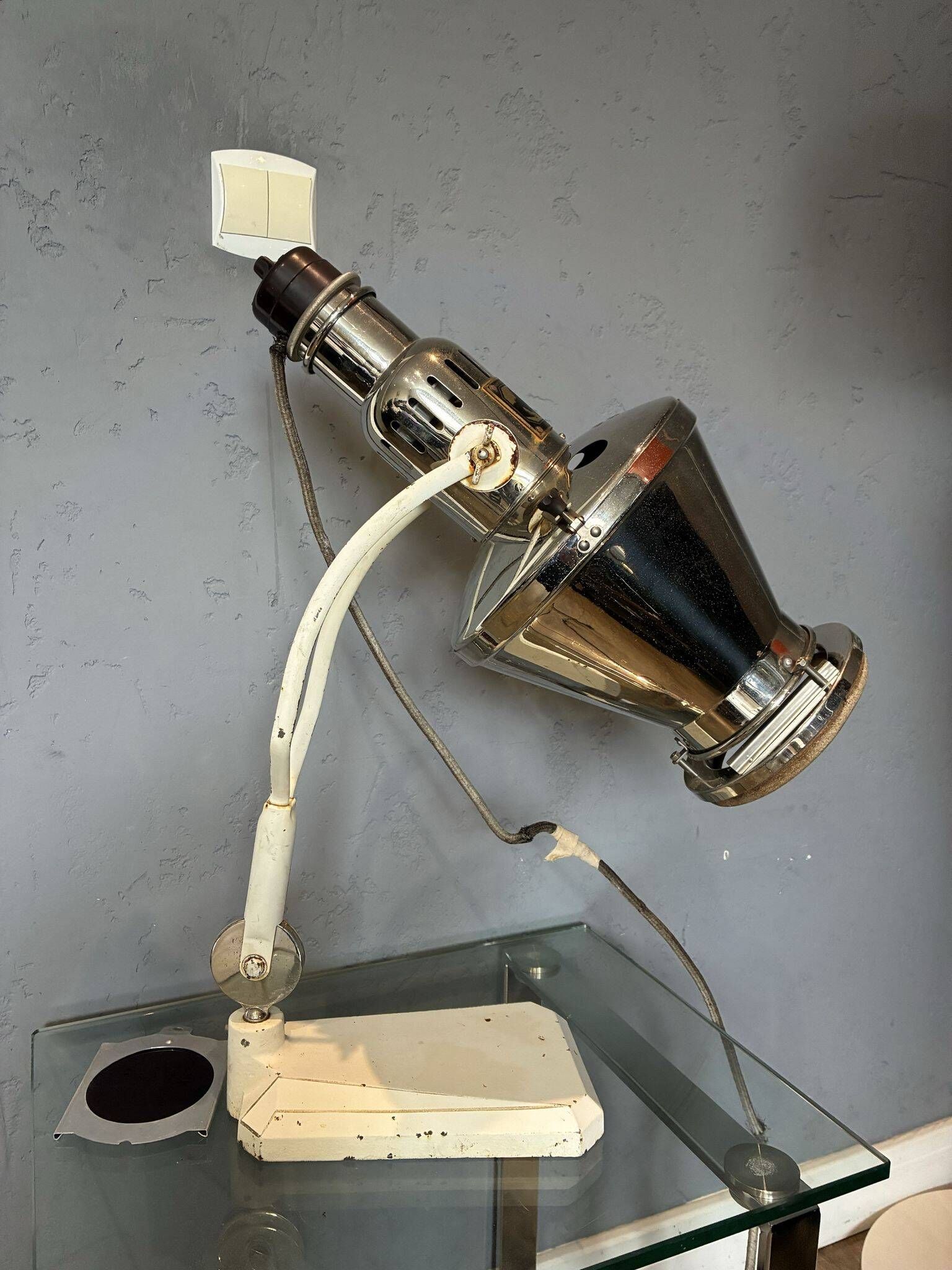 Hanau Sollux medical lamp, industrial design, 1940s