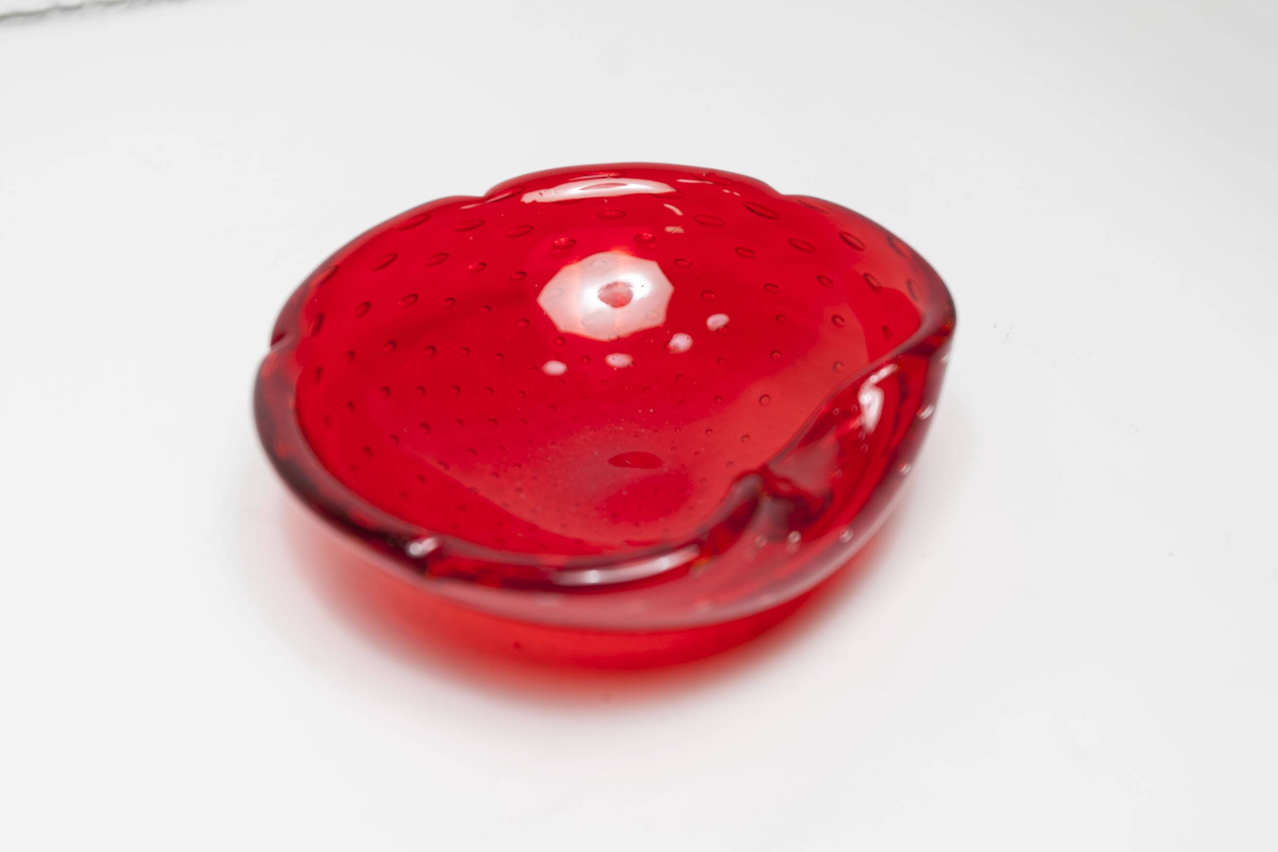 Murano Ashtray "Strawberry" Seguso Murano Italy 1970s