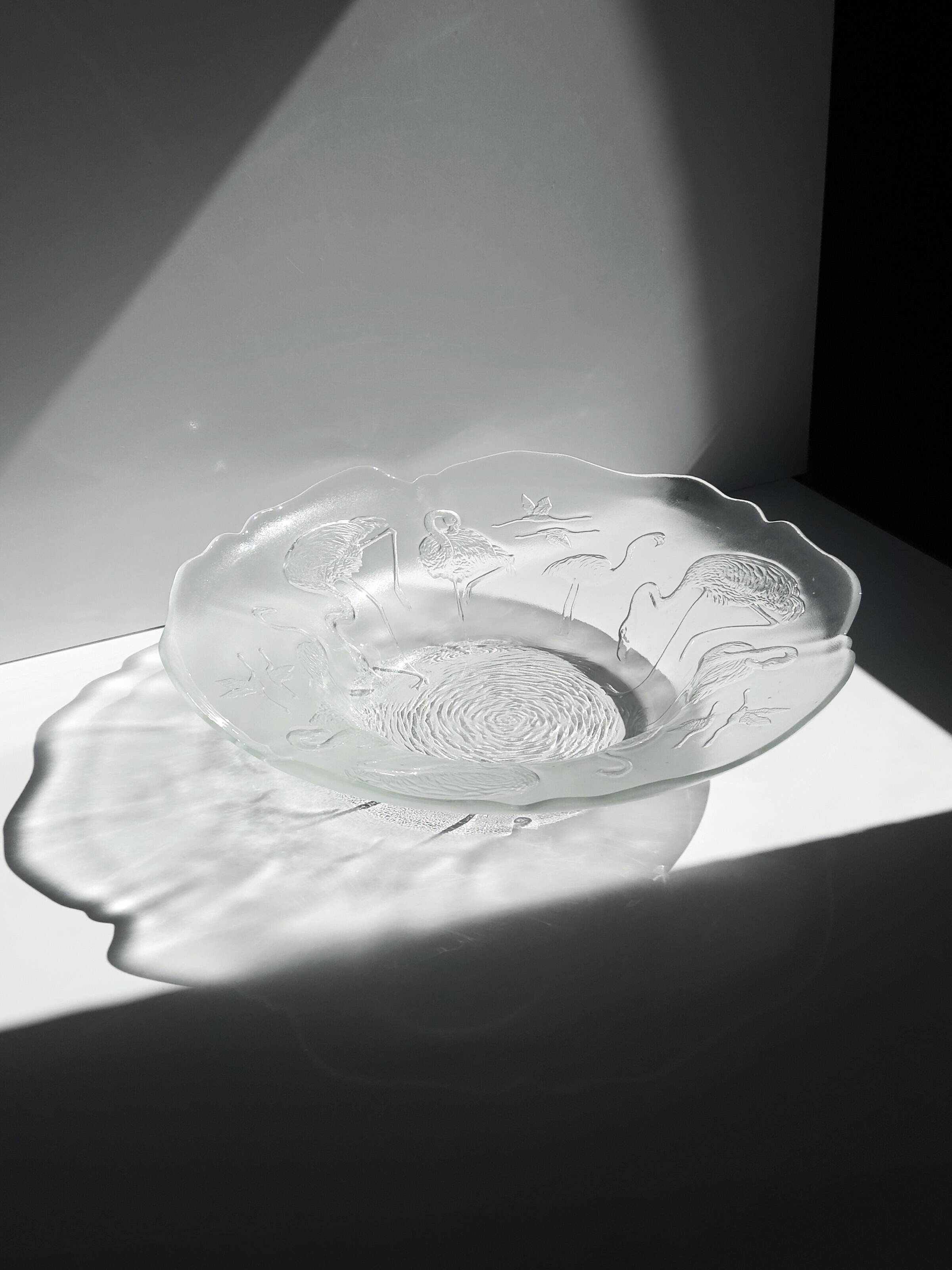 Bol en verre avec flamants par Walther Glas Allemagne - années 1980
