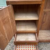 Asymmetrical cabinet