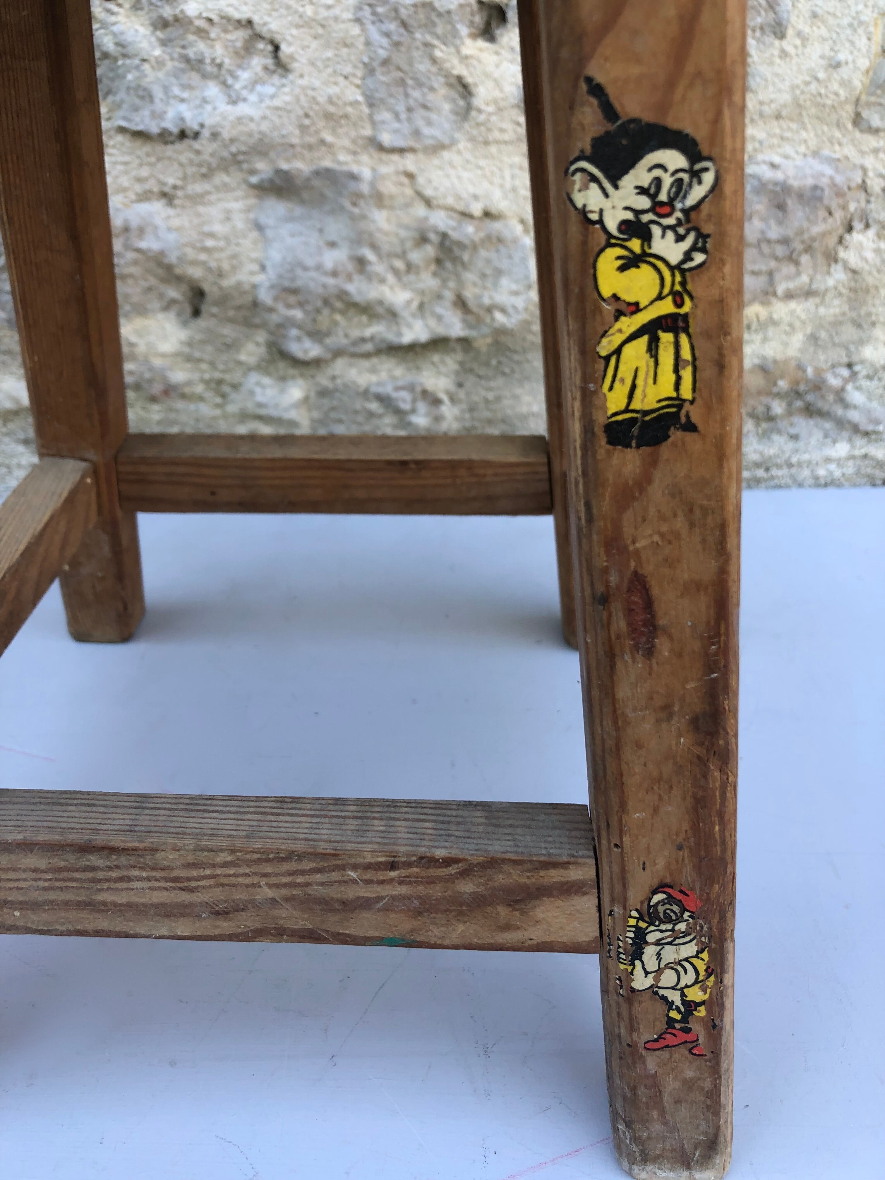Tabouret d'enfant