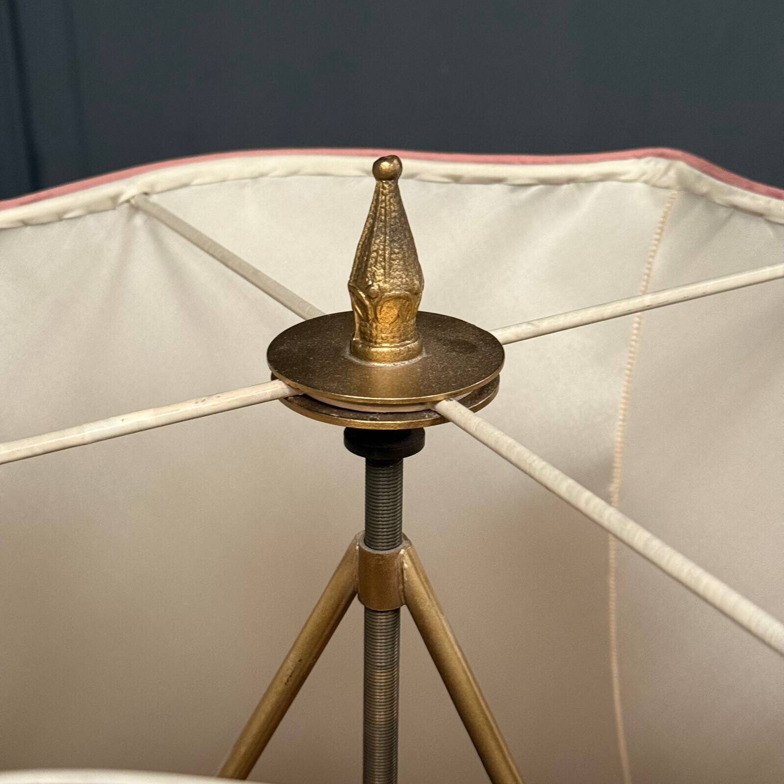 Large Chinese ceramic lamp, 20th century, floral decoration, original lampshade