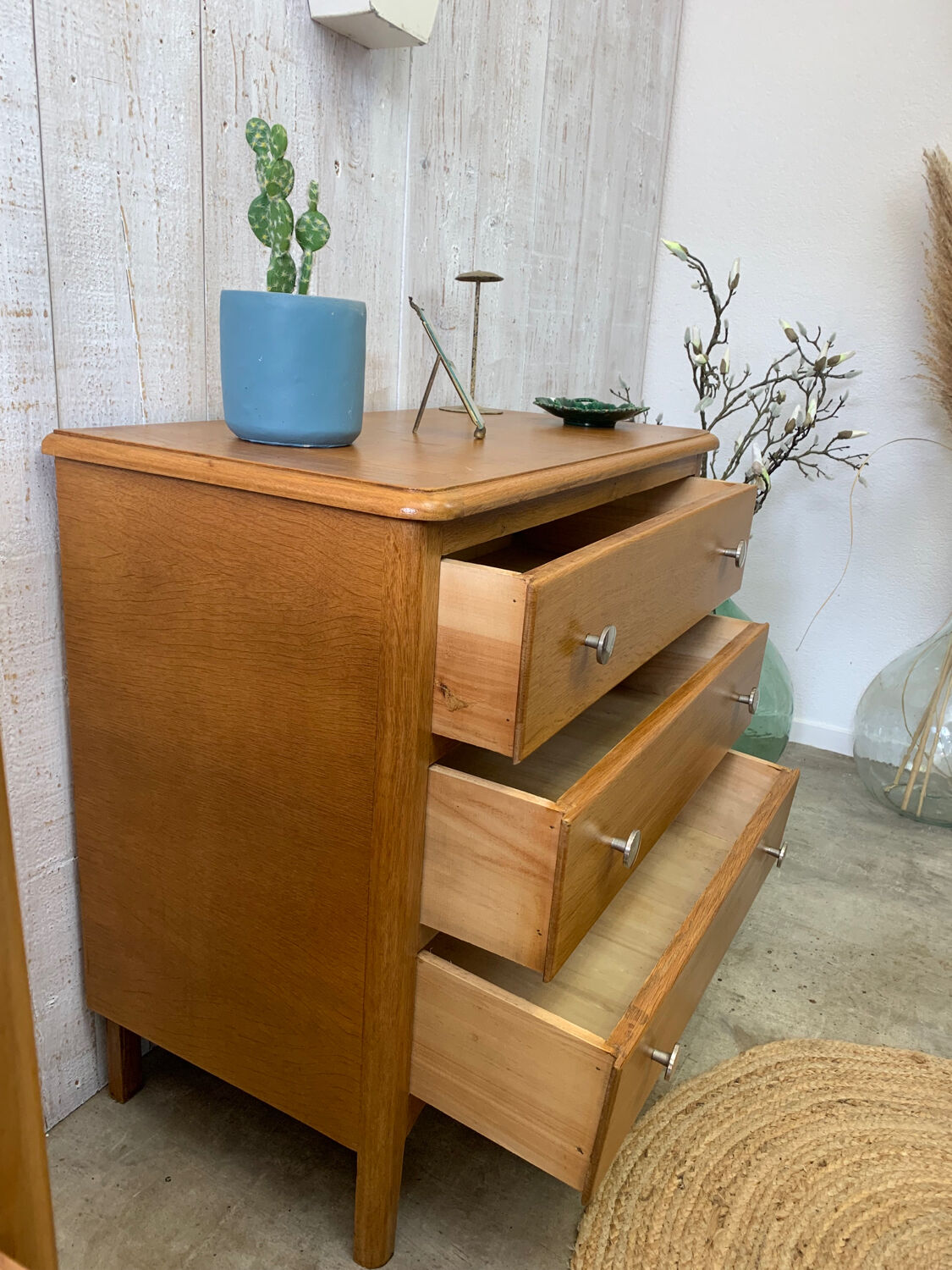 Vintage chest of drawers