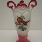 Ancien vase art nouveau en faience fine  "onnaing"blanc et rose décors oiseaux