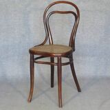 5 "half" bistro chairs, mismatched, 1910 to 1930 - Caned (4 Thonet)