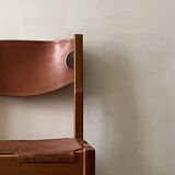 Chaise en bois d'orme et cuir camel Maison Regain, design France