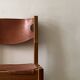 Chaise en bois d'orme et cuir camel Maison Regain, design France