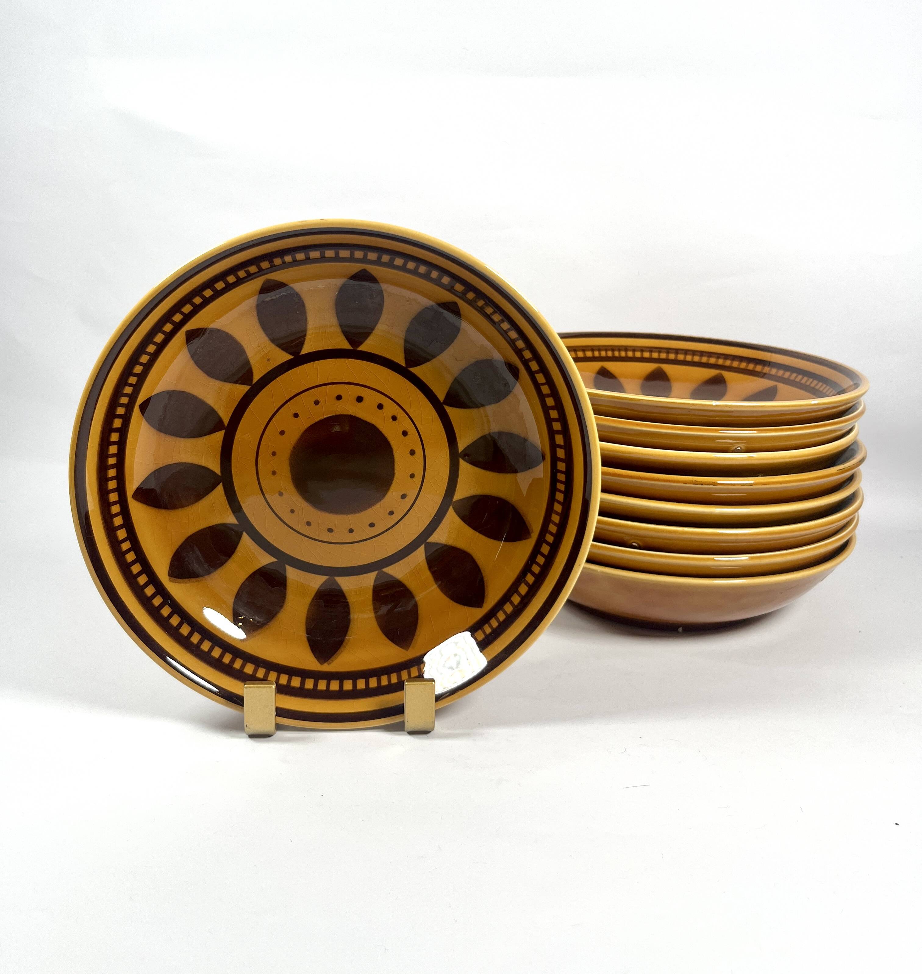 Longchamp earthenware dinner service