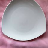 Set of 4 triangular dessert plates.