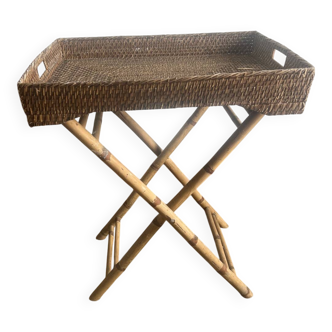 Foldable wicker and bamboo dessert tray