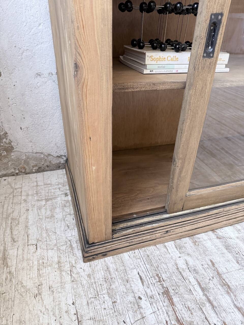 XXL 3m pine and oak display cabinet with glass doors