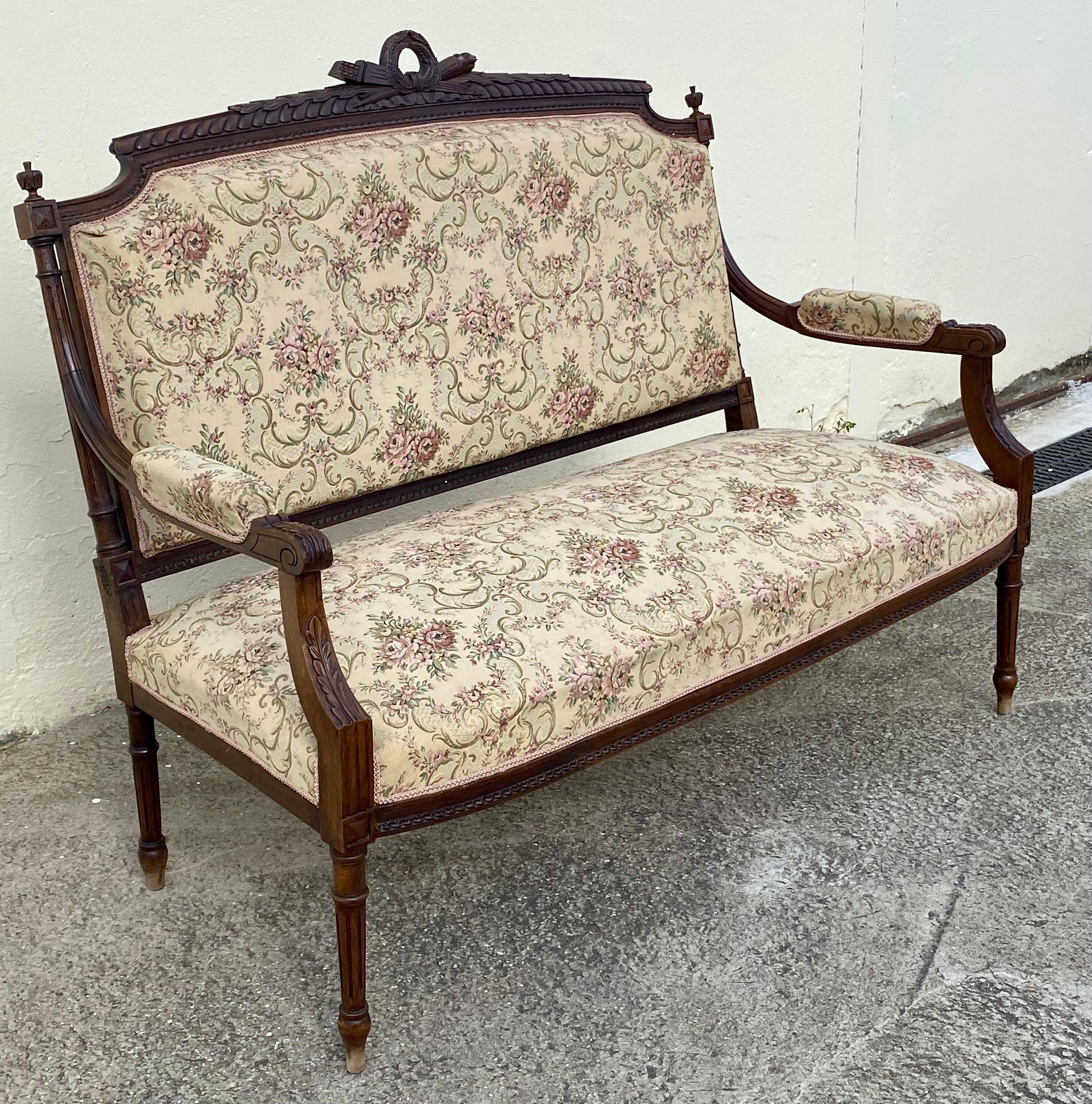 Wooden bench Louis XVI style