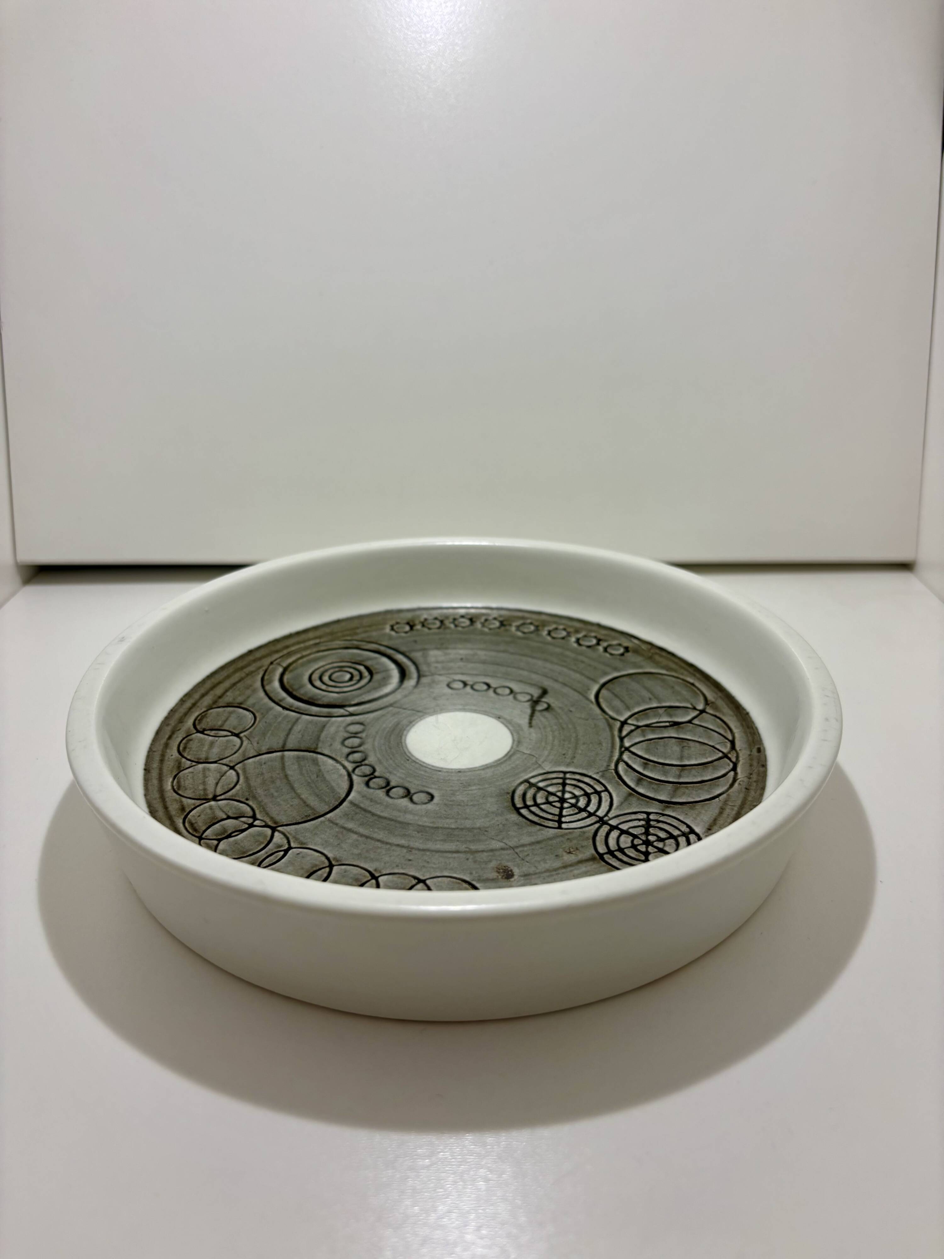 Ceramic dish / bowl, Sarek by Olle Alberius for Rörstrand - Sweden - 1960