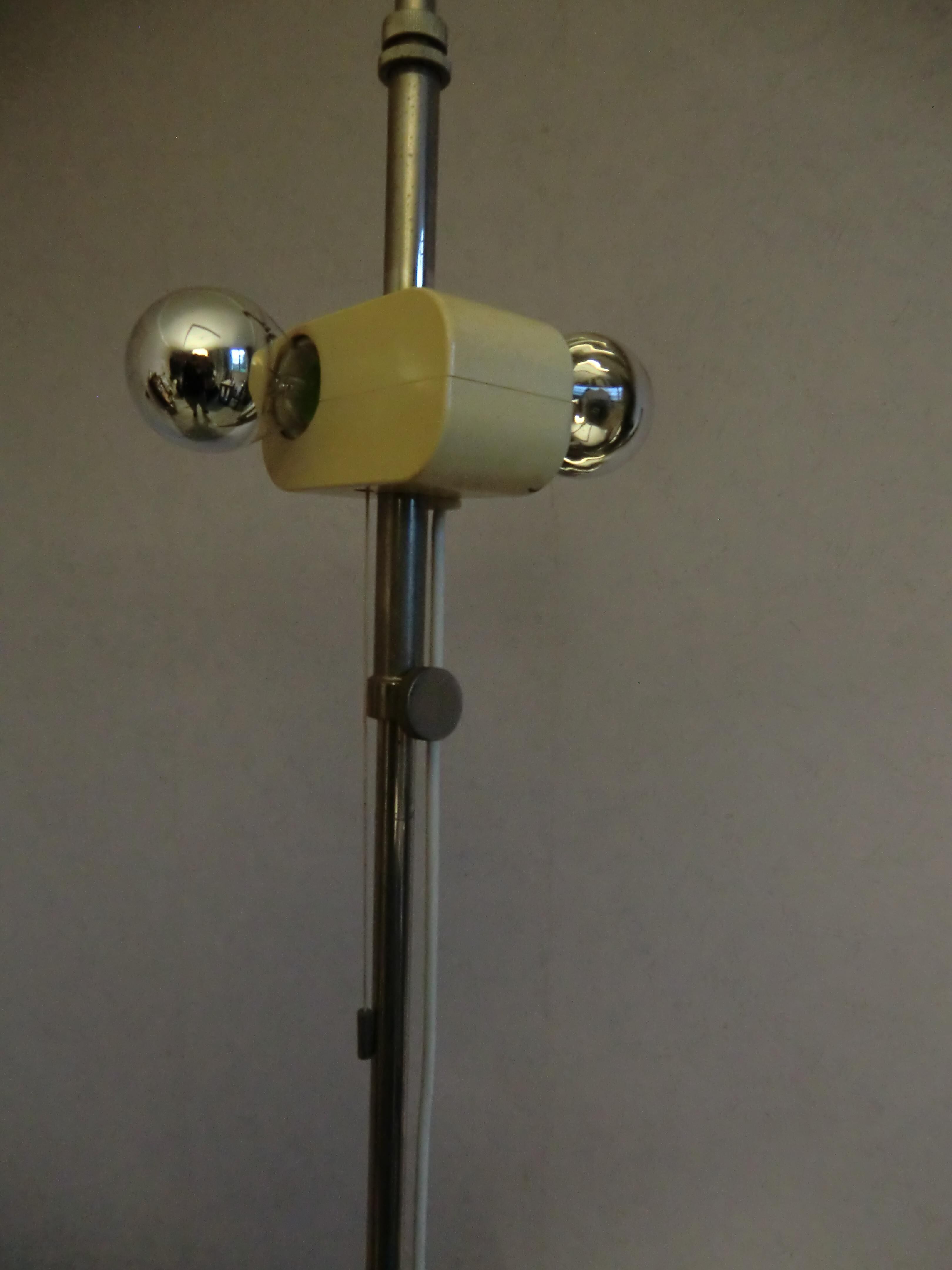 Lampadaire signé BuR (Bauhaus,Ch Dell) 70s