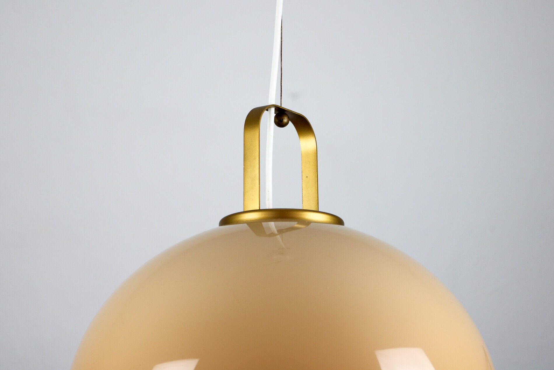 Suspension de Harvey Guzzini pour Meblo, années 1970
