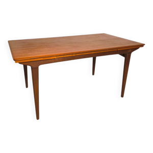 Table style scandinave - 1965