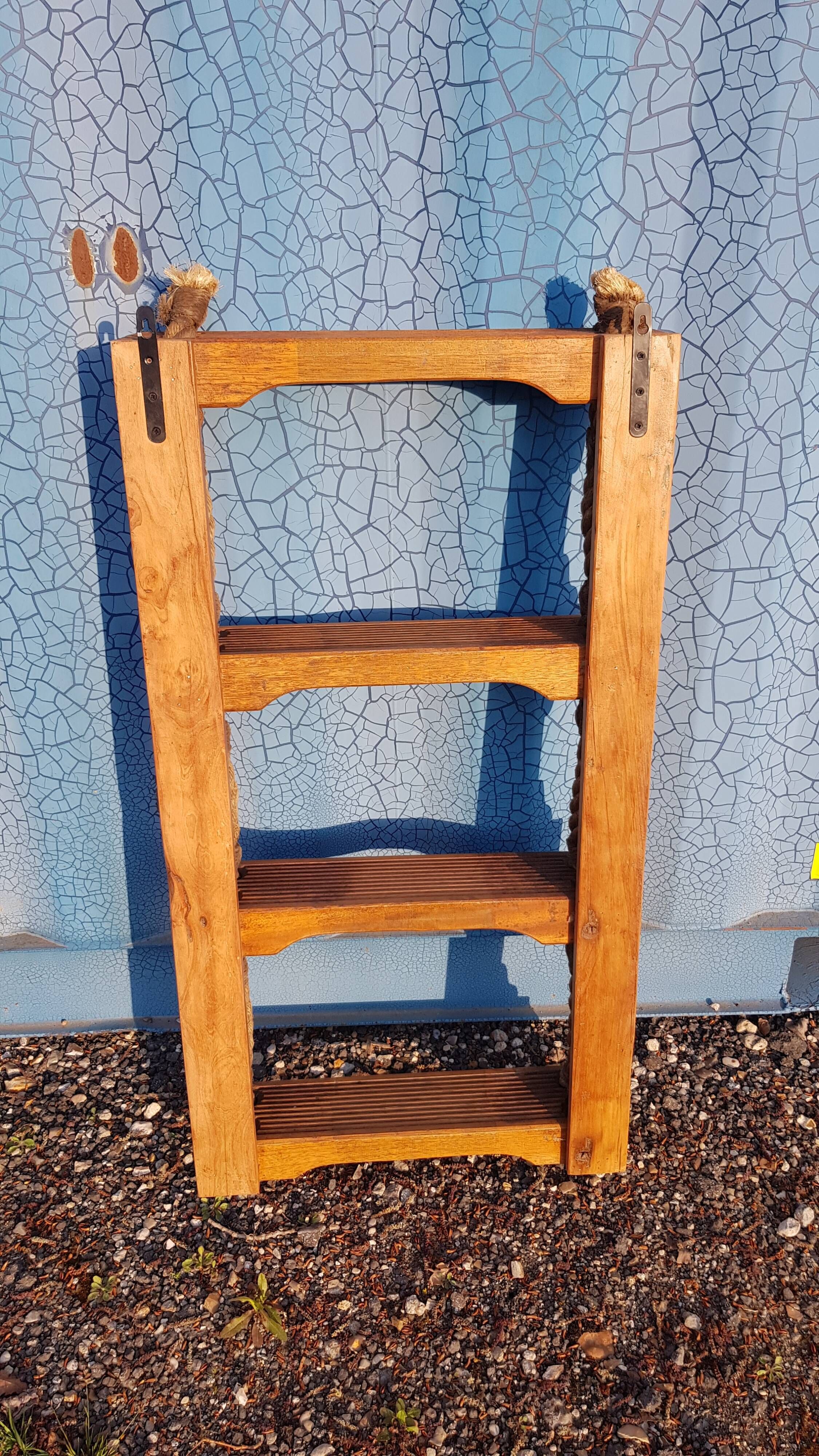 Boat shelf 4 levels of wood and rope