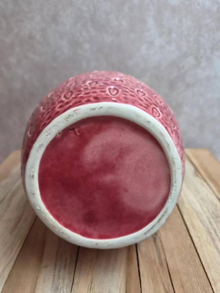 Strawberry-shaped earthenware jug – vintage ceramic