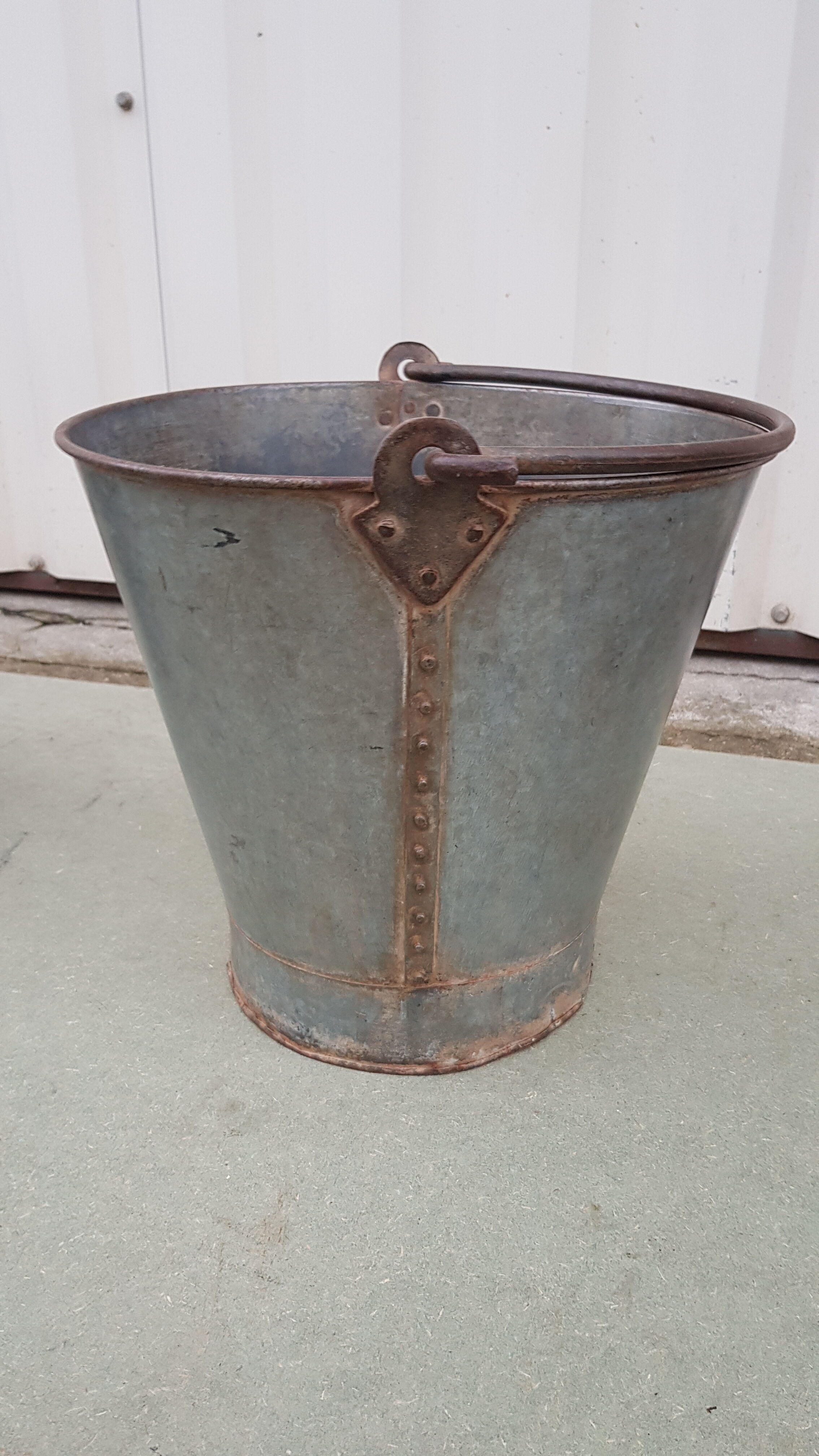 Old thick zinc farmhouse seal