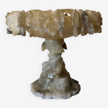 “Tazza” centerpiece in alabaster, Italy, 19th century.