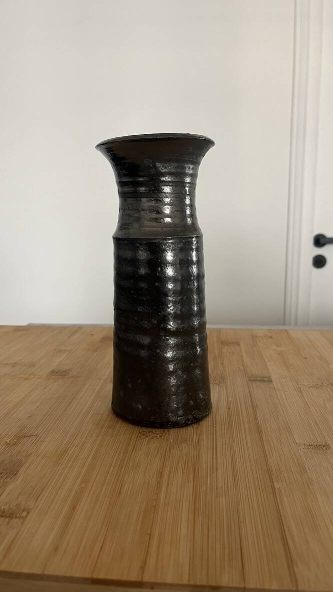 Vase en céramique noir signé de Gustave Tiffoche