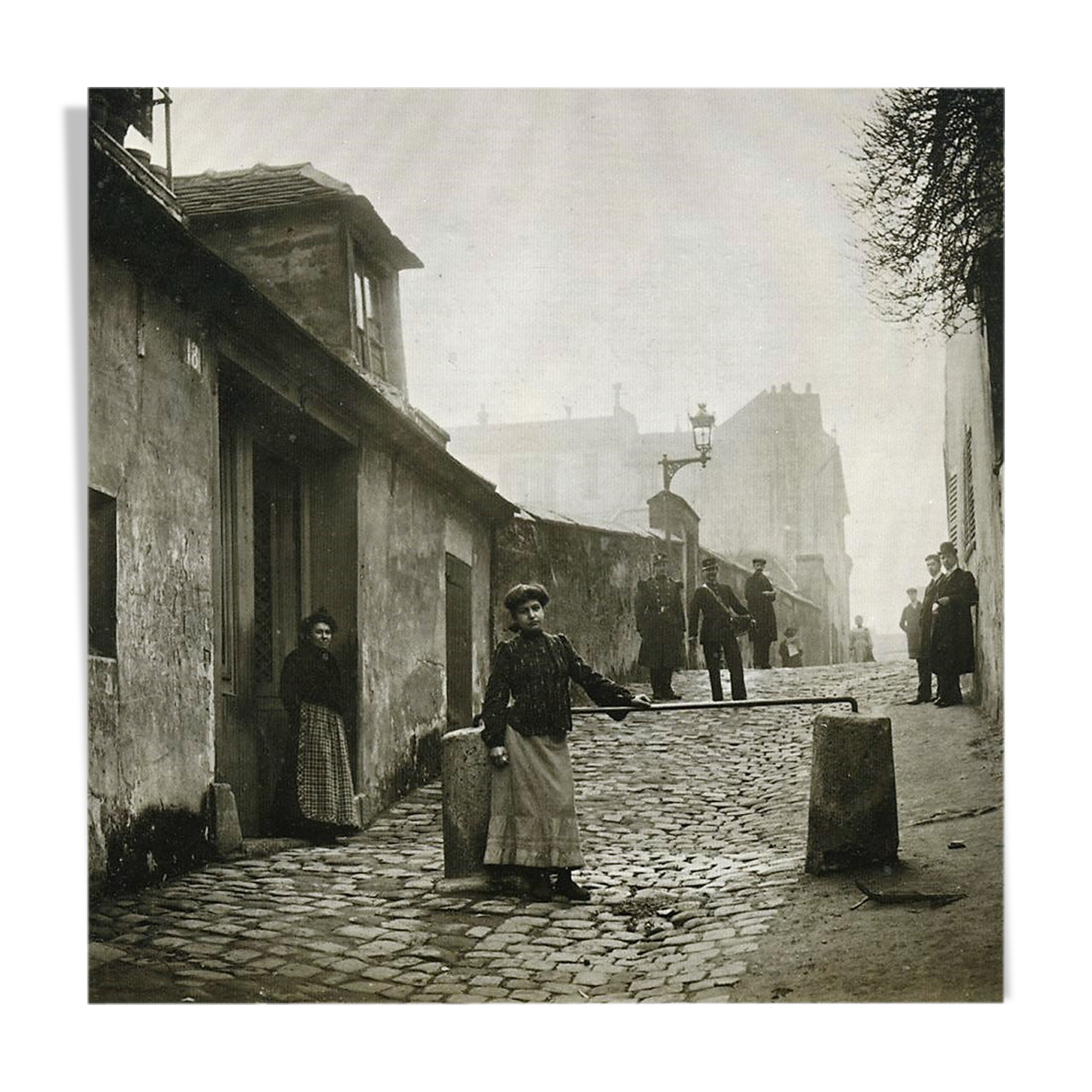 Photography, "Montmartre, Alley of the Fog", Paris, 1902 / NB / 15 x 15 cm