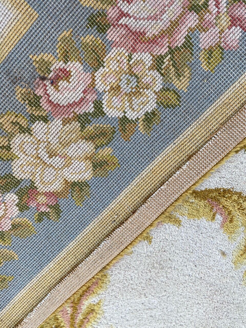 Vintage soapy style carpet with 200x300