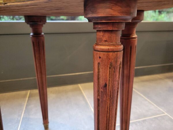 Table rognon en marbre de Carrare