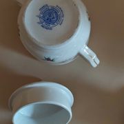 Service à café en faïence de Saint Amand décor Touraine huit tasses