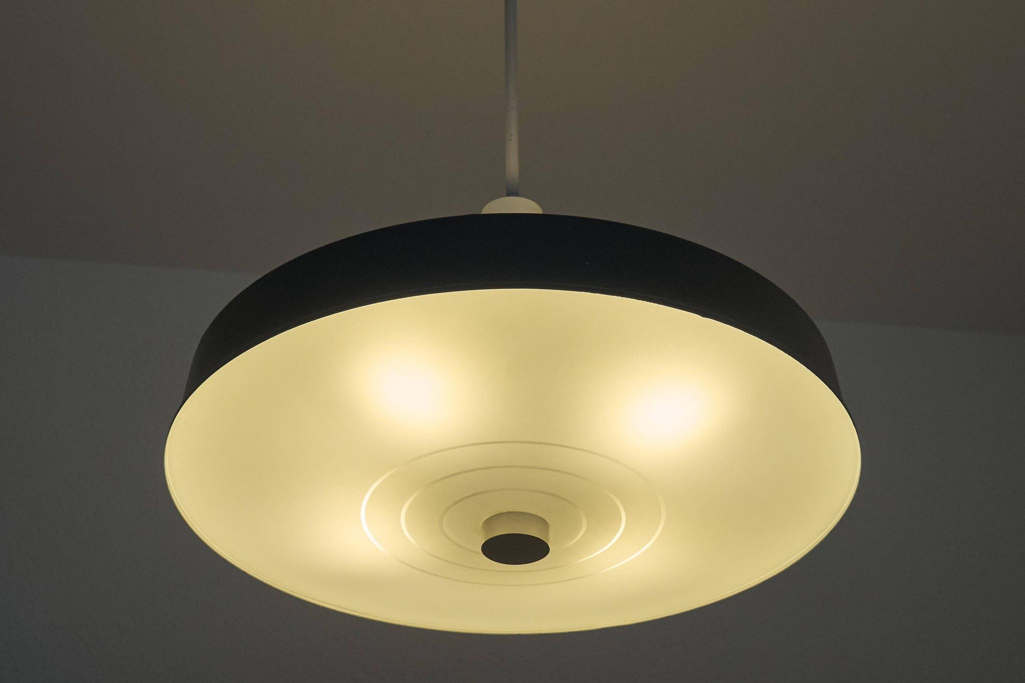 Large Mid Century suspension lamp with lacquered metal and engraved opaline glass from 1960.