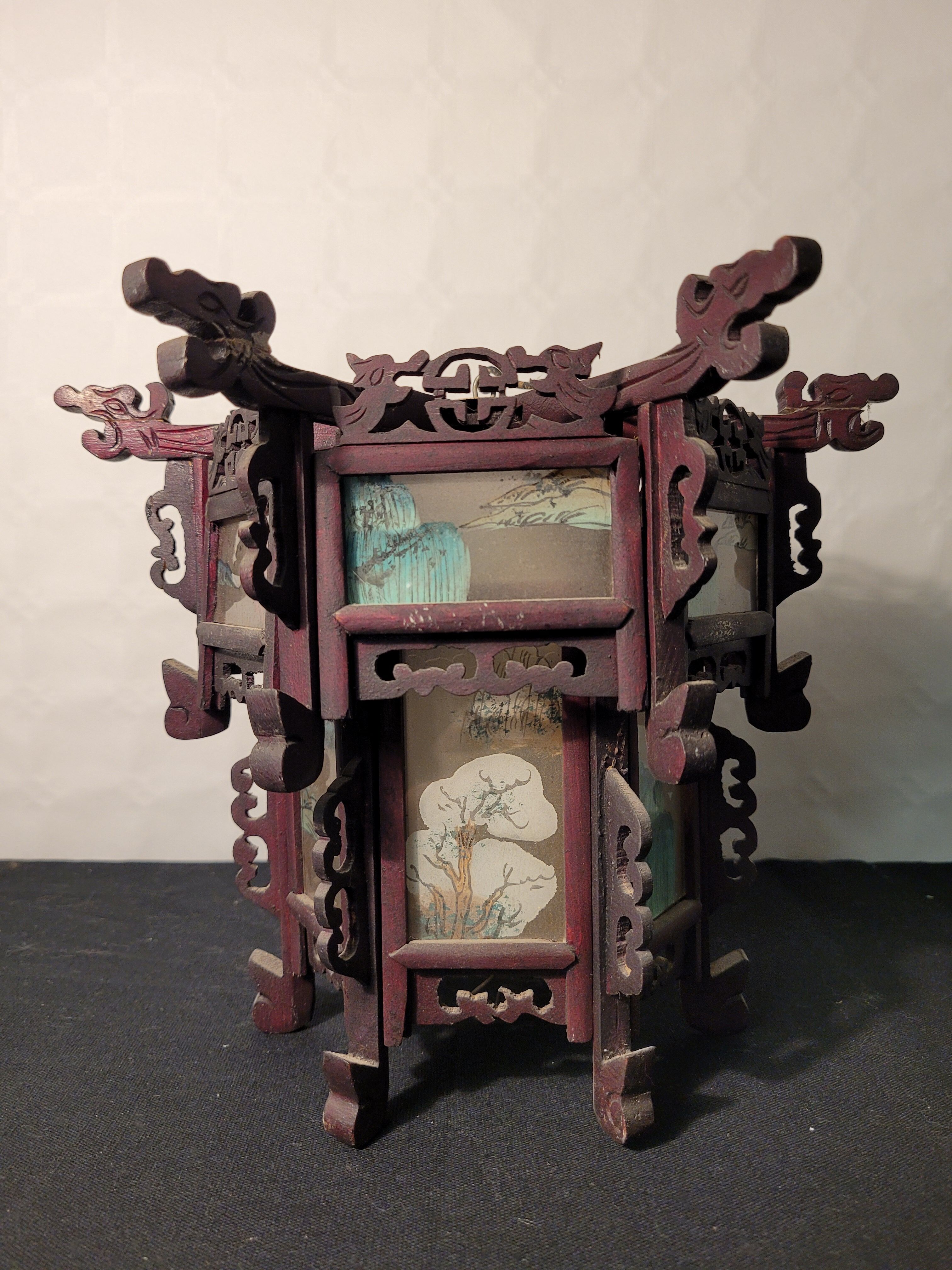 Carved wooden lantern and painted glass - China, Late 19th century