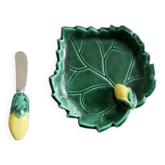 Beurrier avec couteau en barbotine Vallauris forme de feuille et citron