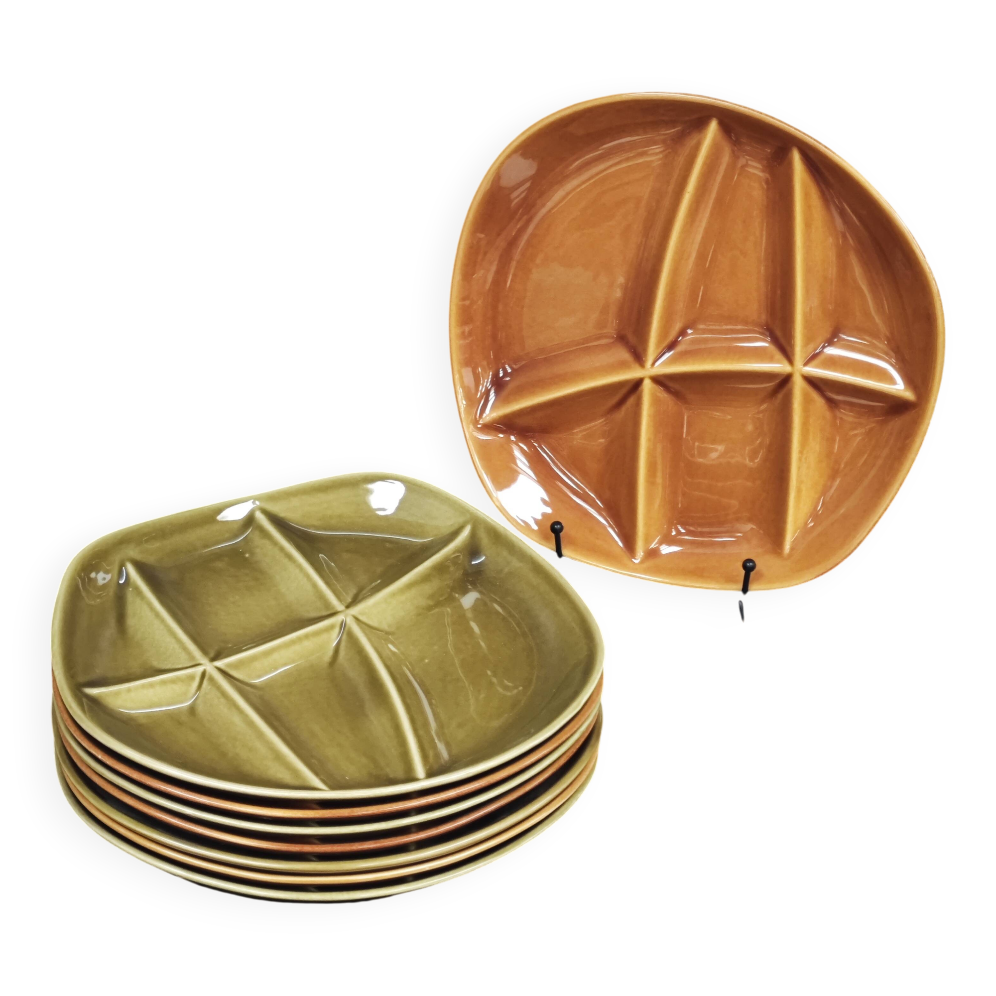 Set of 8 fondue plates Salins France in green and brown.