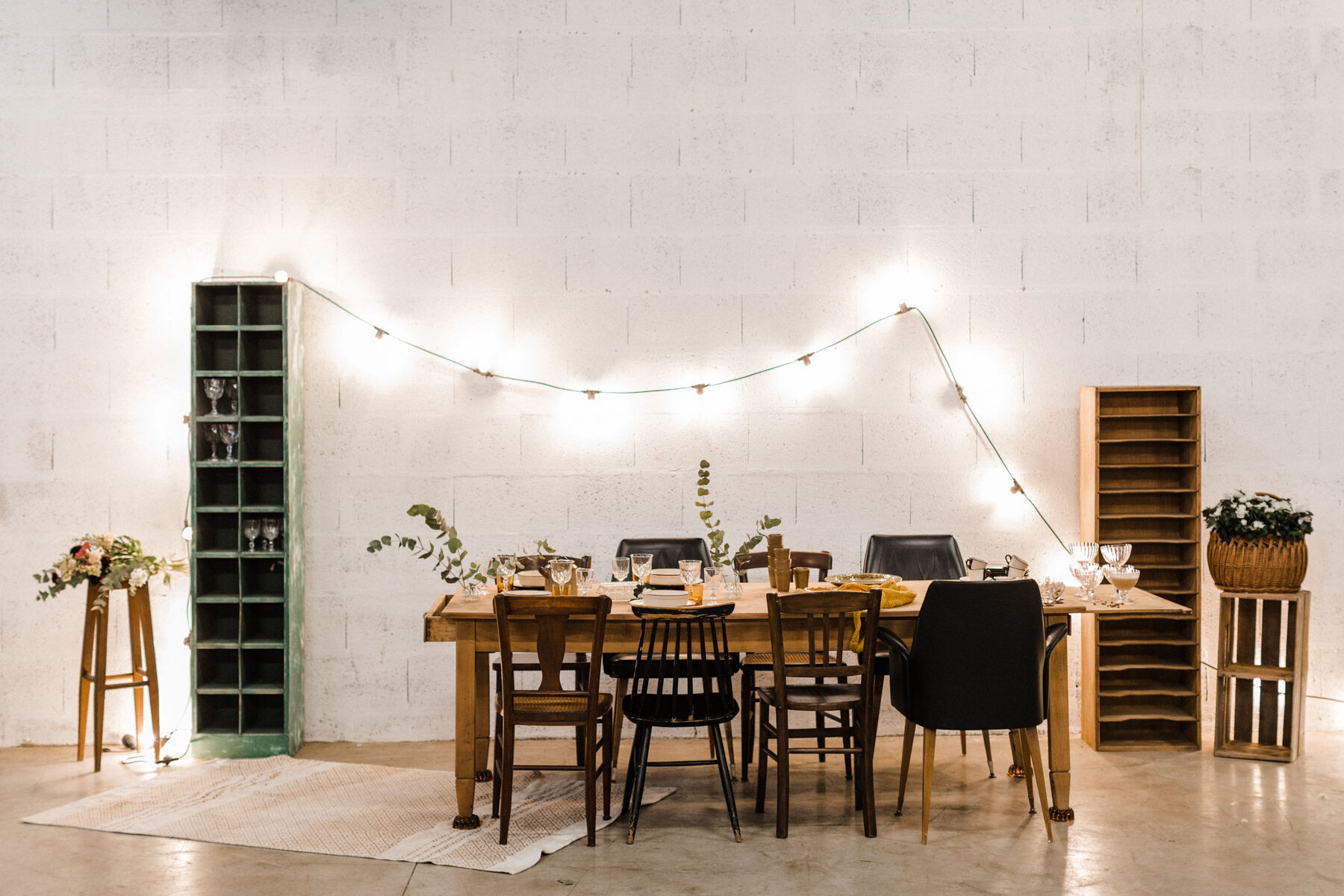 Armchairs / chairs in black skaï "emelinne"