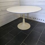 Tulip-shaped table from the 60s, Grosfillex