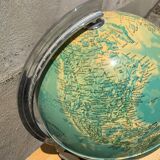Globe vintage éclairé pied en bois monture argenté déco bureau ancien