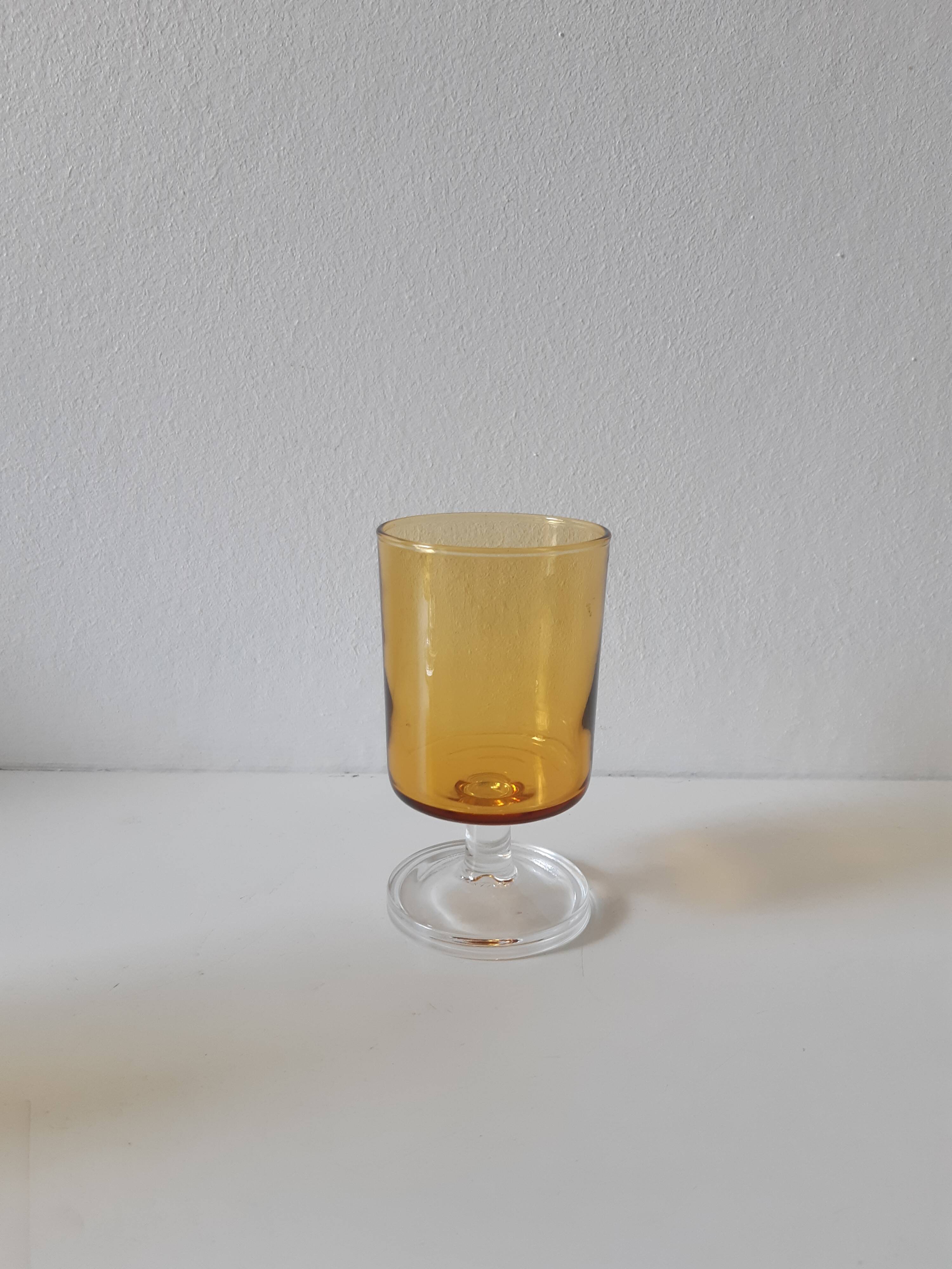 Lot de 3 verres à pied ambrée