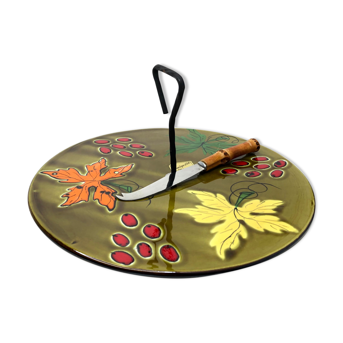 Plateau à fromages Ceramique d’Art décoré de feuilles et raisins