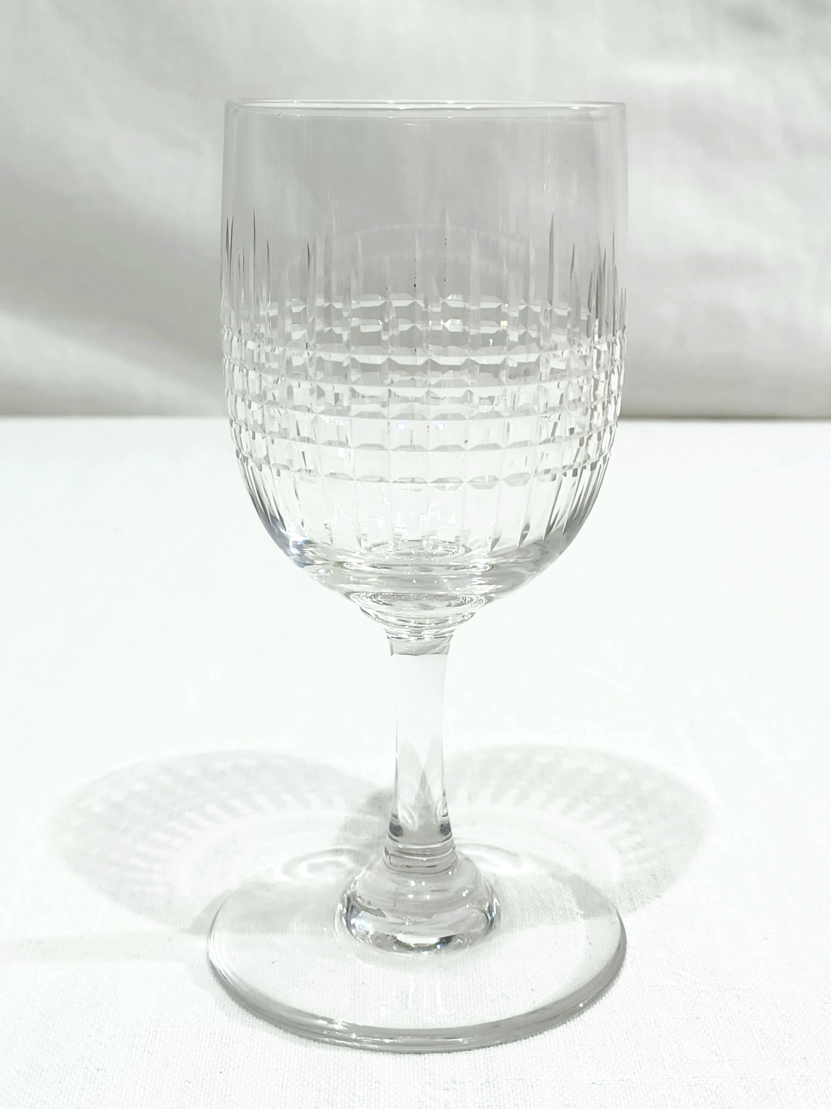 Baccarat – 7 glasses of white wine Nancy