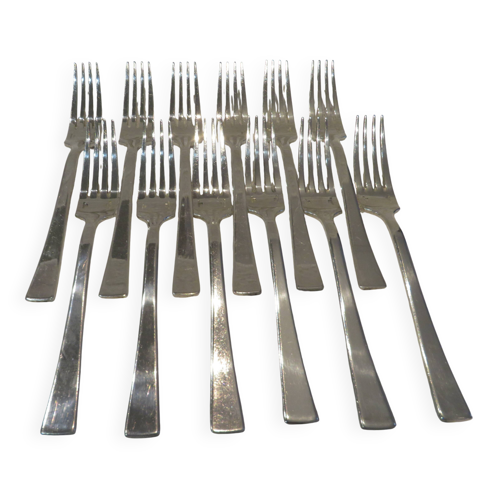 12 Christofle Concorde silver plated dessert forks, 17cm
