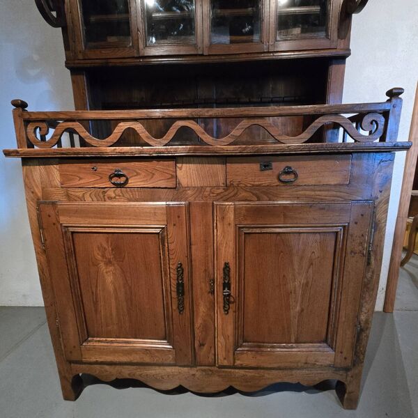 Vaisselier ancien