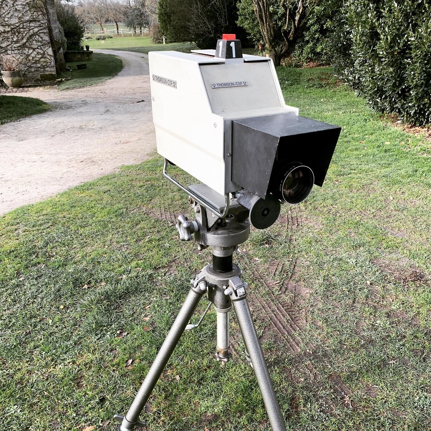 Camera set TV on foot year 60