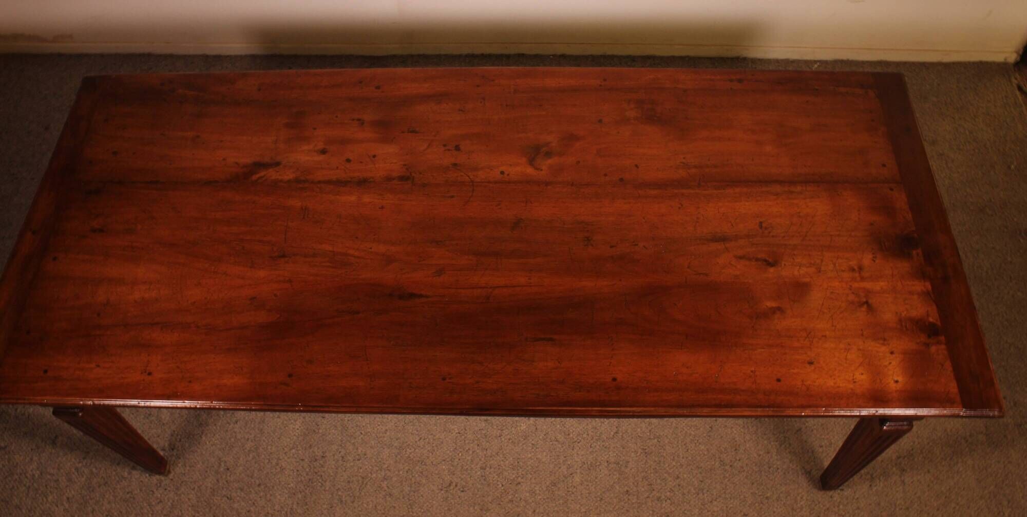 Louis XVI Period Walnut Dining Table - 18th Century