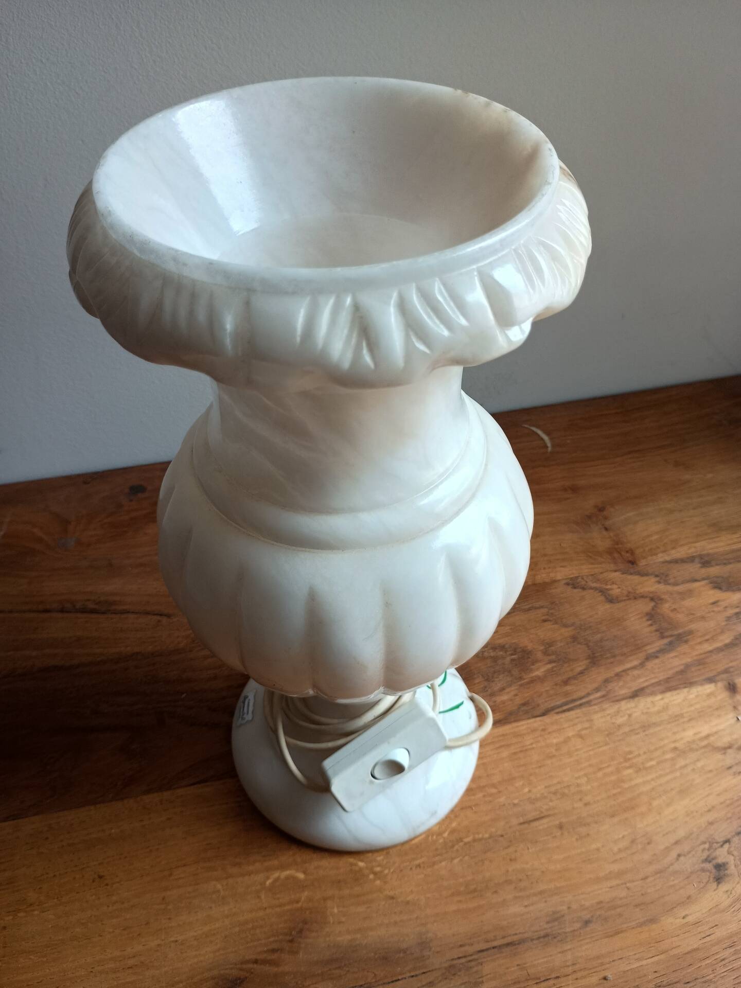 Alabaster lamp