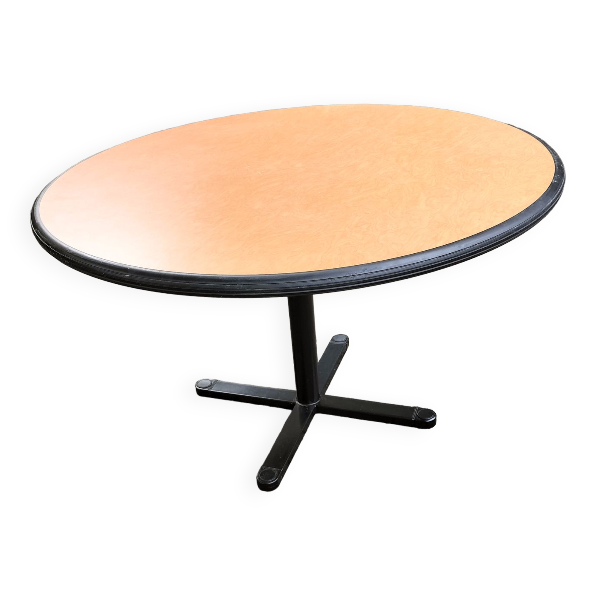Round table and eurosit chairs