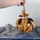 Suspension flowers golden leaves with glass globe