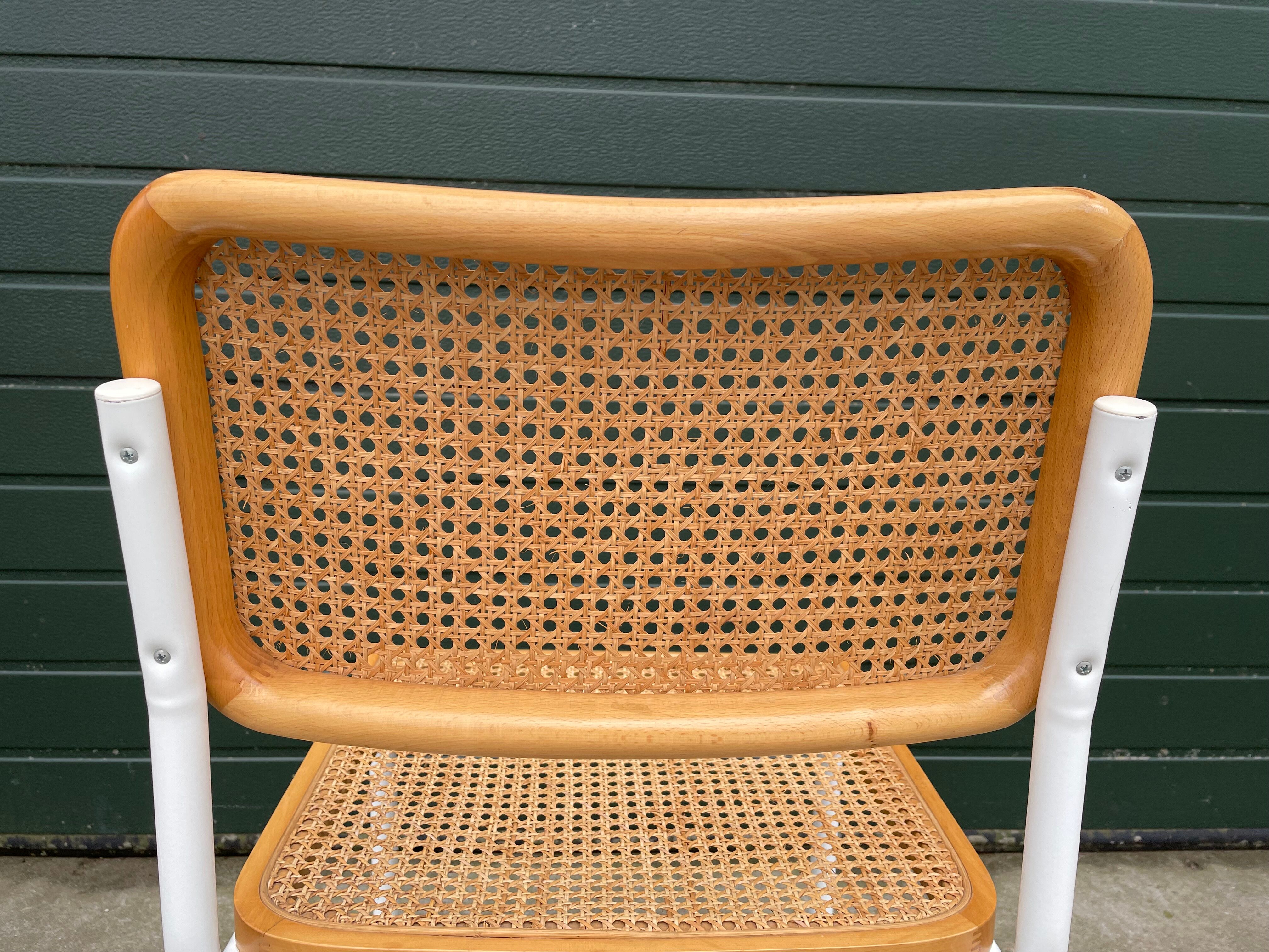 Set of 4 Cesca b32 model chairs in white by Marcel Breuer