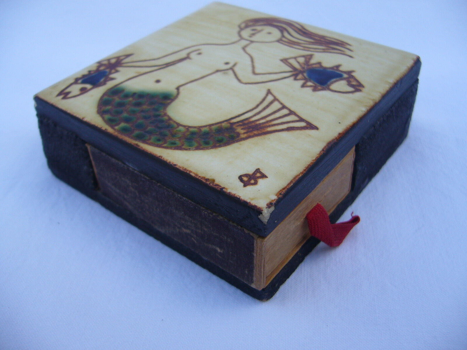 Ceramic and wood box