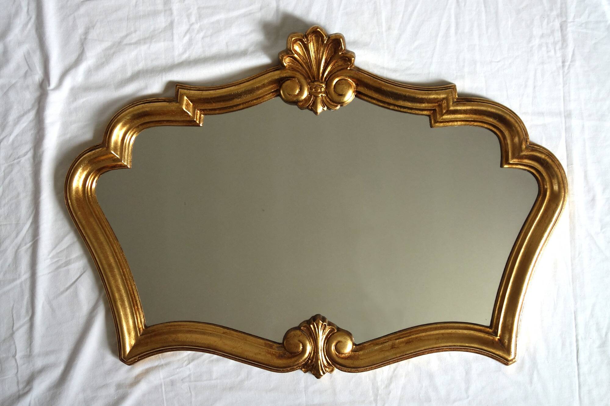 Louis XV style mirror in gilded wood, 88x61 cm